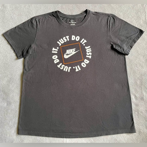 Nike Just Do It Men’s Black T-Shirt Size Large - Picture 1 of 6